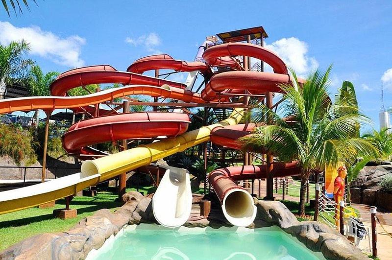 Nautico Flat Com Acesso Ao Clube Nautico Praia- Caldas Novas Dış mekan fotoğraf
