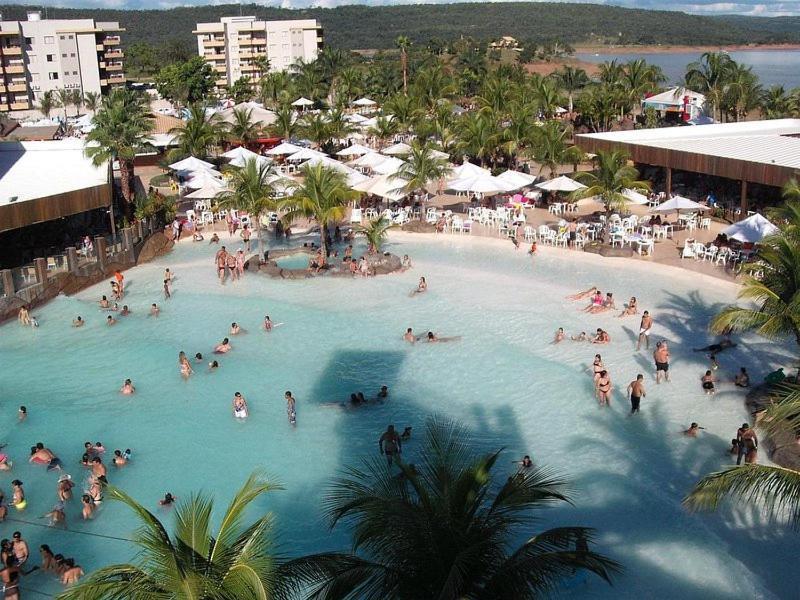 Nautico Flat Com Acesso Ao Clube Nautico Praia- Caldas Novas Dış mekan fotoğraf